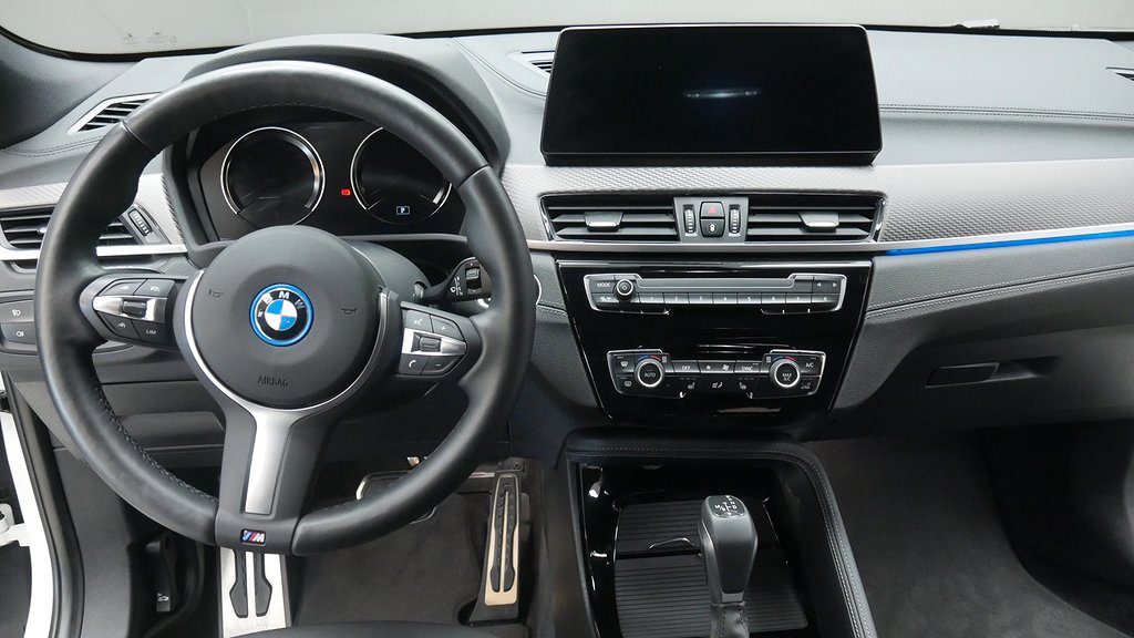 BMW X2 xDrive25e/ M Sport/ Adaptiv farth/ NU 6,45%
