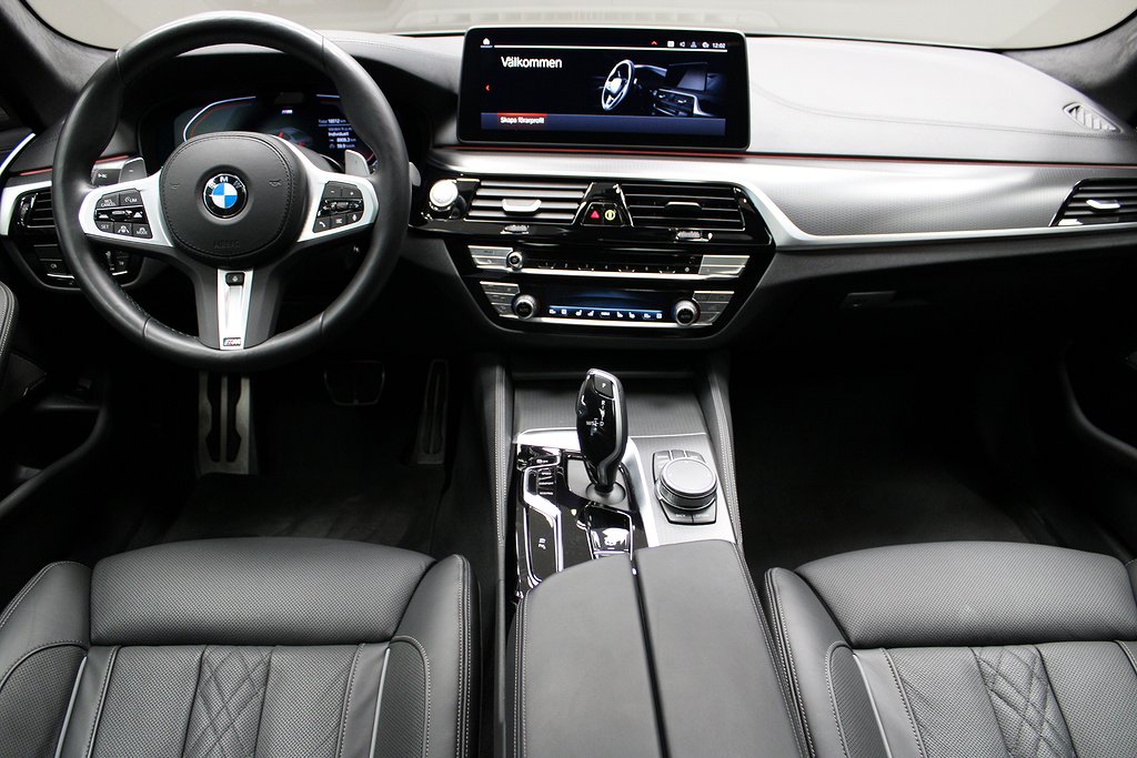 BMW 530 d xDrive sedan/ M Sport/ Innovation Edt / Drag /H&K