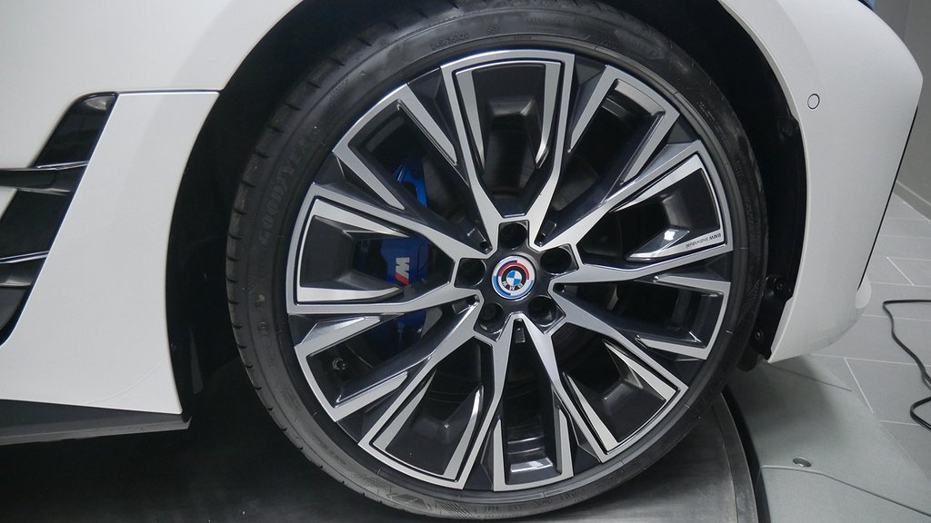 BMW i4 M50/ HK/ Laserljus/ Komfortöppning/ NU 6,45%
