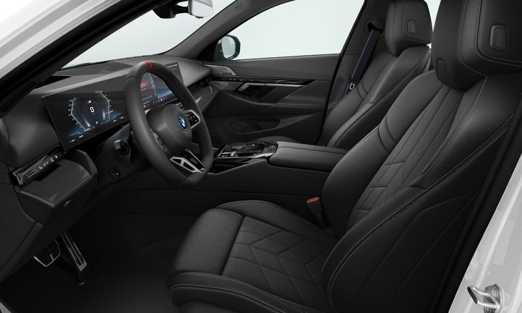BMW i5 M60 xDrive/Innovation/M-Sport Pro/B&W/Travel/