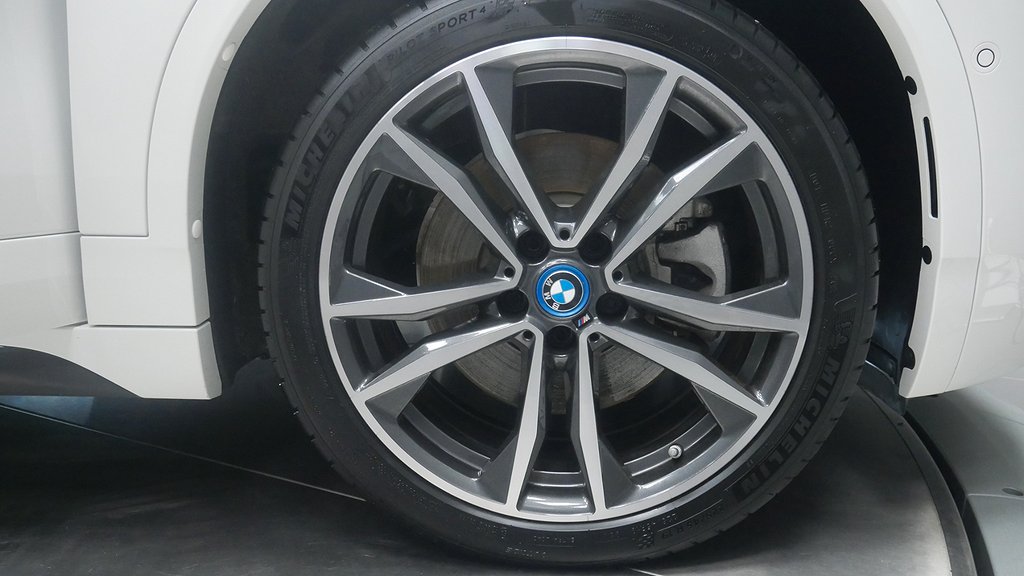 BMW X2 xDrive25e/ M Sport/ Adaptiv farth/ NU 6,45%