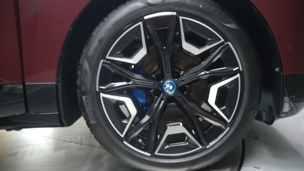 BMW iX xDrive 50/Innovation/Exclusive/Comfort/Drag