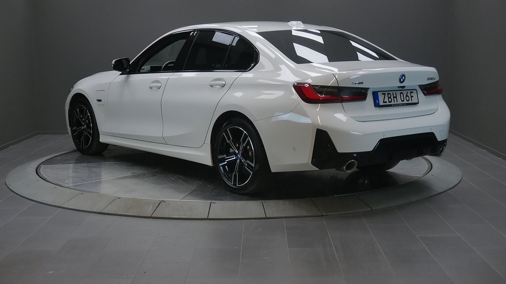 BMW 330e xDrive Sedan/ M Sport/Innovation/Dragkrok/ NU 6,45%