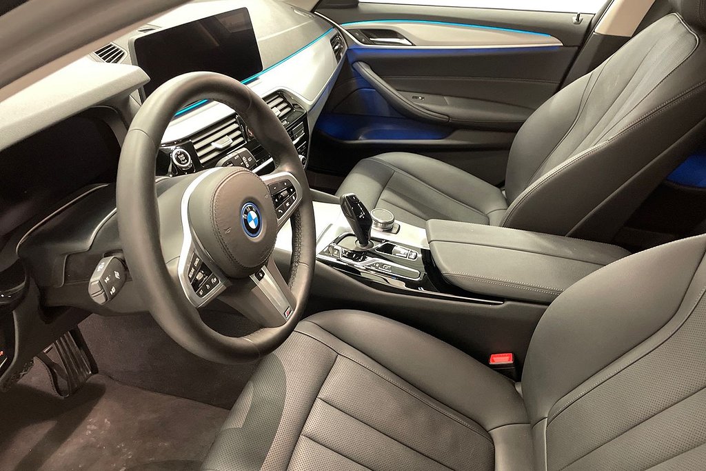 BMW 530e xDrive Touring Navi Hifi Drag Backkamera 6,45 %